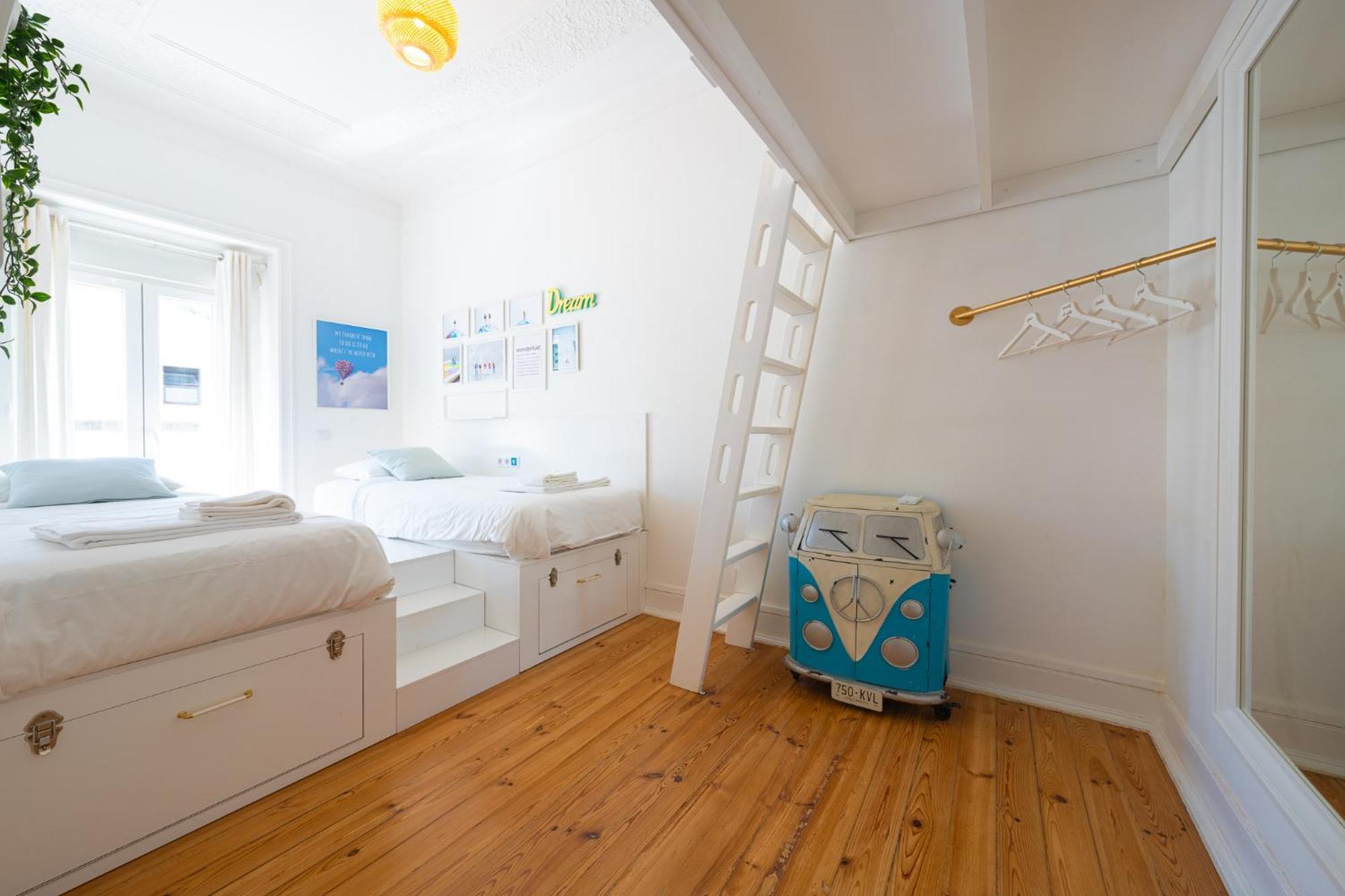 Wanderful Home - Travel Themed Apartment Лиссабон Экстерьер фото